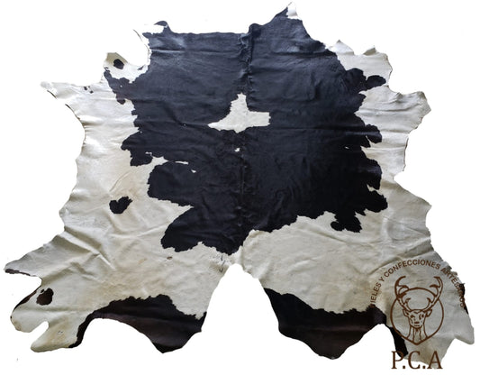 Tapete de piel negro con blanco